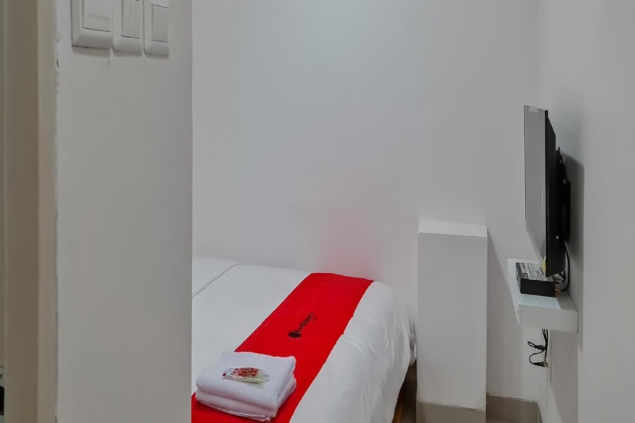 Reddoorz Plus @ Batutulis Bogor Exterior foto